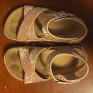 Little Girls pink sandals (Size 9)